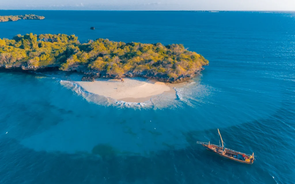 Luxury low season safari and Zanzibar beach holiday